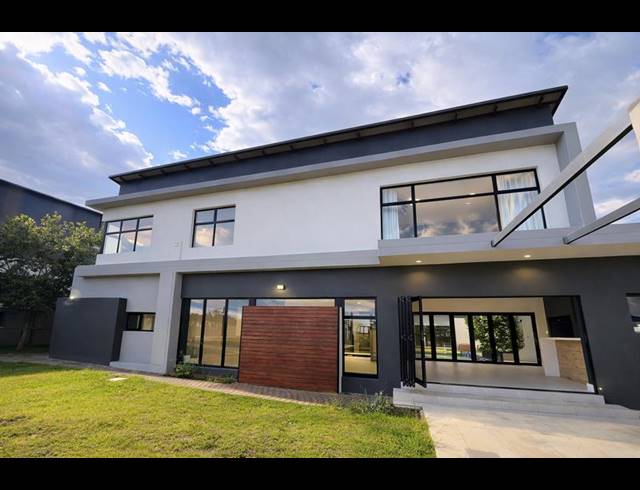 5 BEDROOM HOUSE FOR SALE IN MIDSTREAM RIDGE